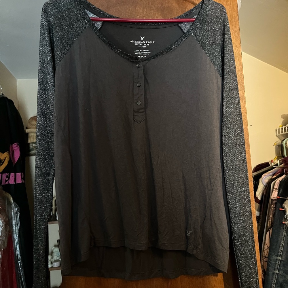 American Eagle Long Sleeve blouse